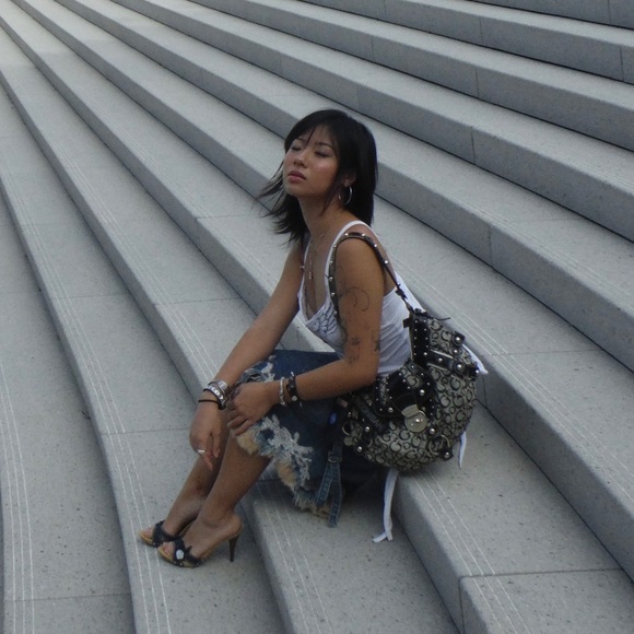 Meet your Posher, Lynnie - Picture 1 of 1